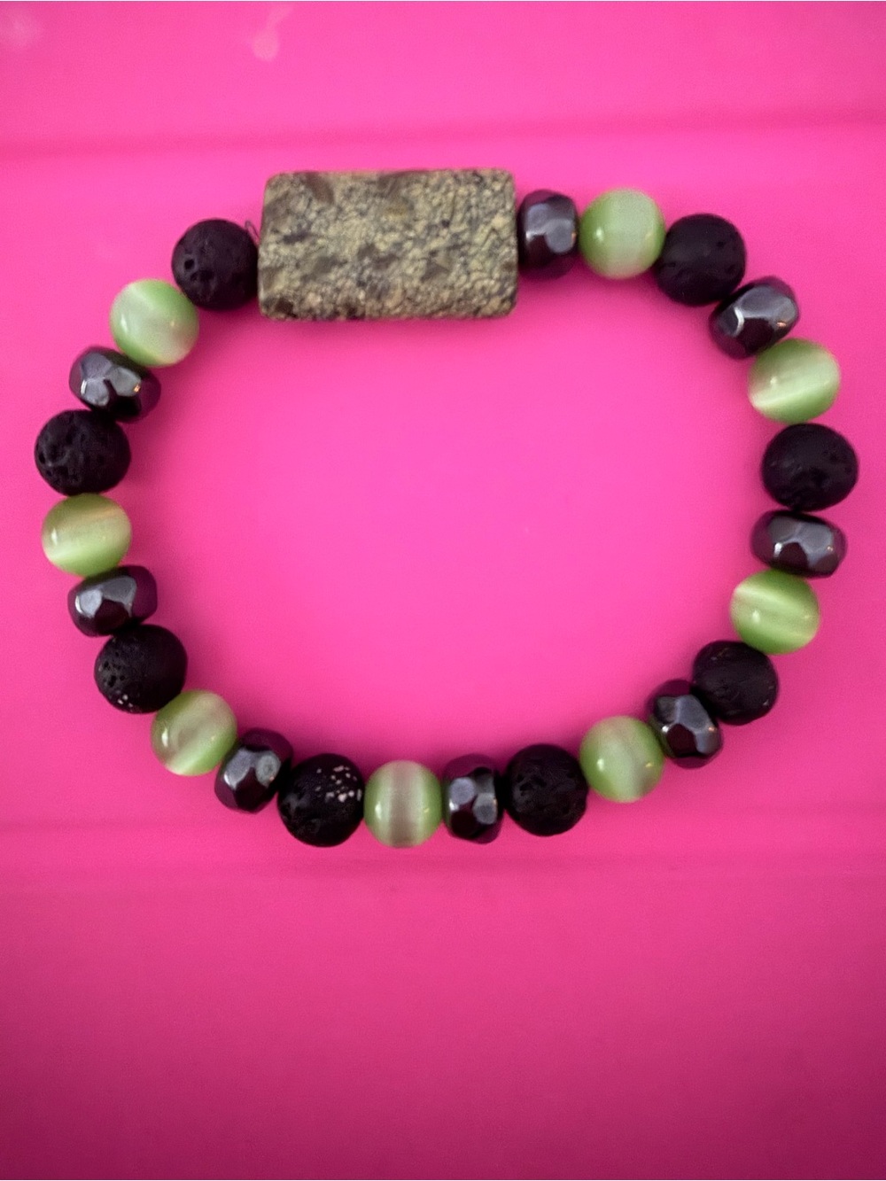 Green and Black Beaded Stretch Bracelet